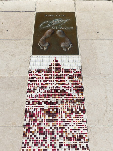 爱将会坚定 爱将会坚定